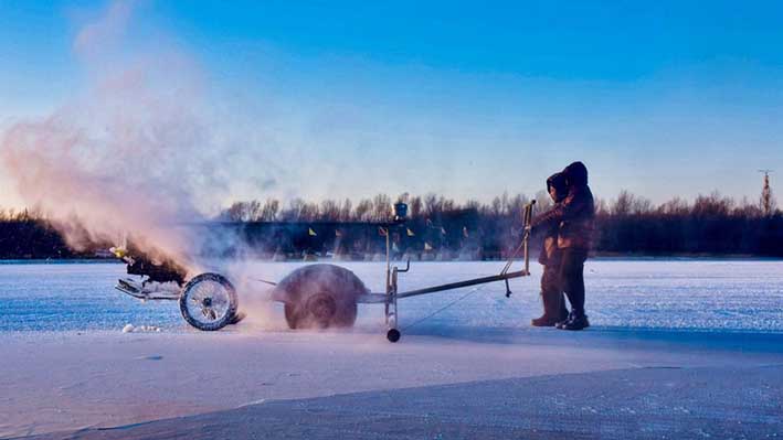哈(ha)爾濱冬季采冰 采(cai)冰工具