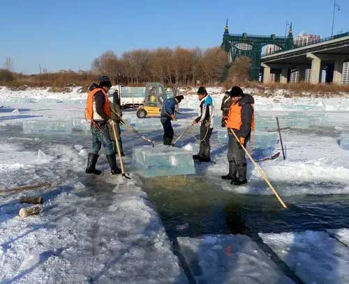 哈爾濱(bin)冬季采冰(bing) 采冰工具(jù)
