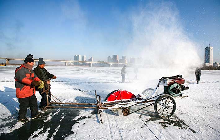 哈爾濱冬(dōng)季采冰 采冰工具(jù)